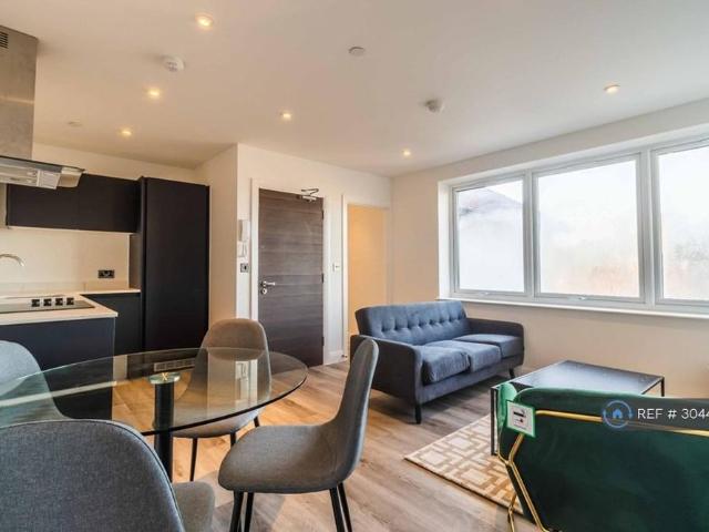 2 bedroom flat to rent