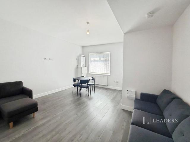 2 bedroom flat to rent