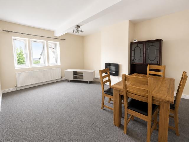 2 bedroom flat to rent
