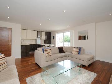 Wendell Park, London, Greater London - Balcony