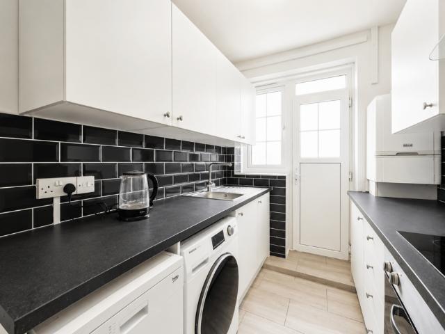 2 bedroom flat to rent