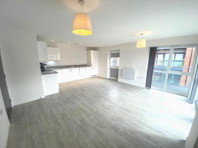 2 bedroom flat to rent