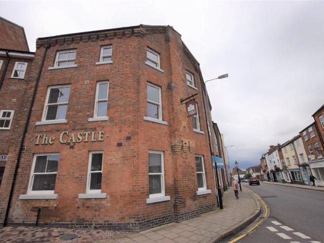 2 bedroom Flat To Rent