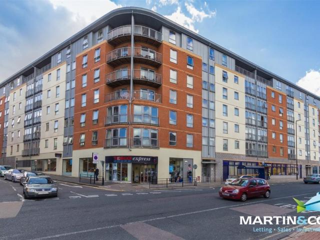 2 bedroom Flat To Rent