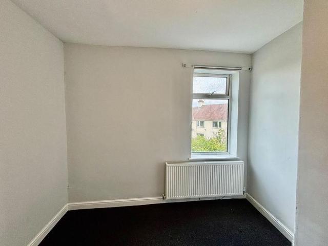 2 bedroom end of terrace house to rent
