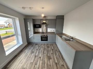 Northern Ireland - Equipped kitchen, Concierge