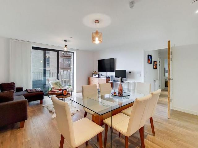 2 bedroom flat to rent