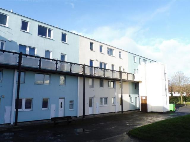 2 bedroom maisonette to rent
