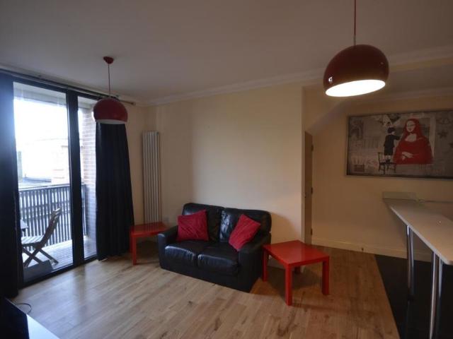 2 bedroom flat to rent
