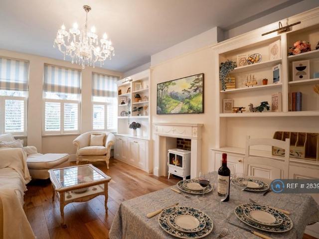 2 bedroom flat to rent