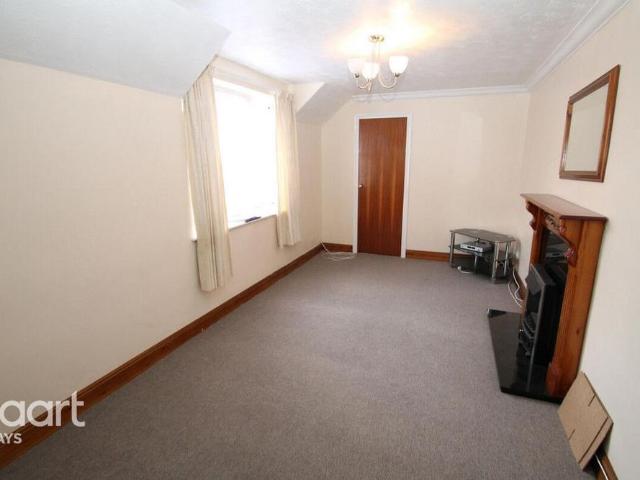 2 bedroom flat to rent