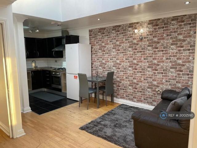 2 bedroom flat to rent