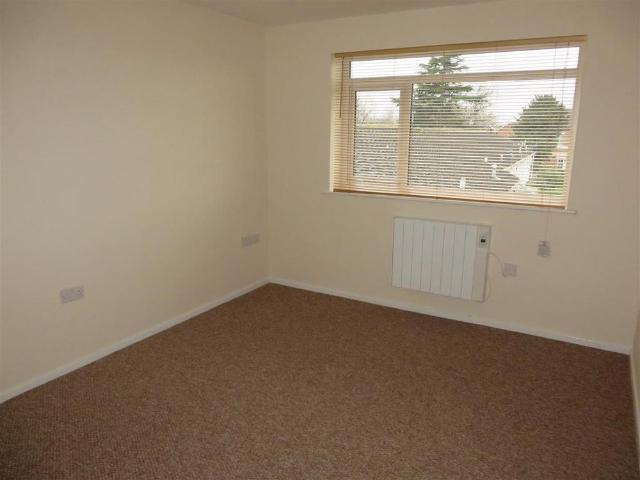 2 bedroom flat to rent