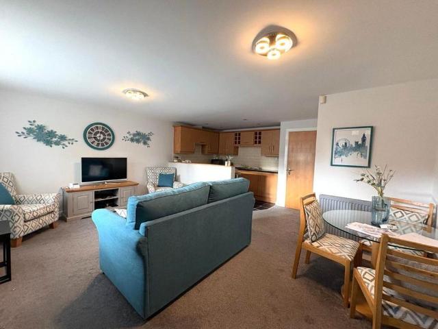 2 bedroom flat to rent