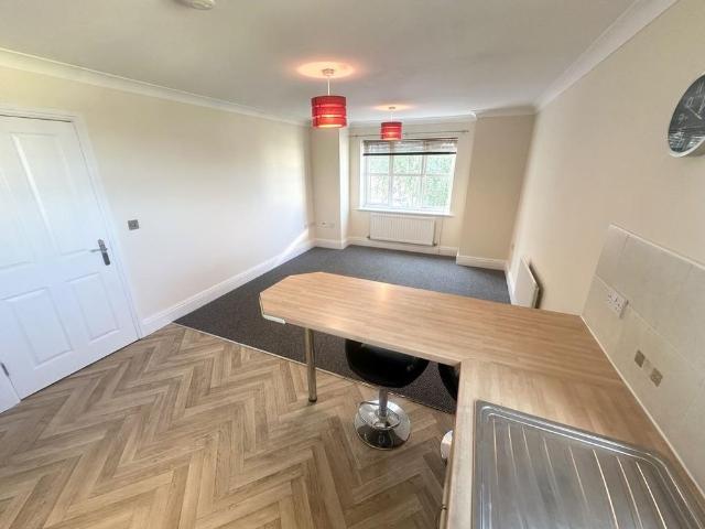 2 bedroom flat to rent