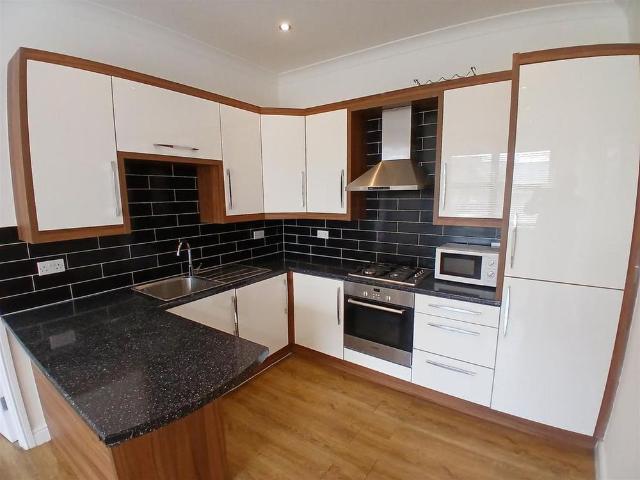 2 bedroom flat to rent