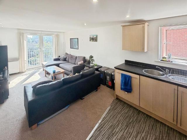 2 bedroom flat to rent