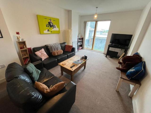 2 bedroom flat to rent