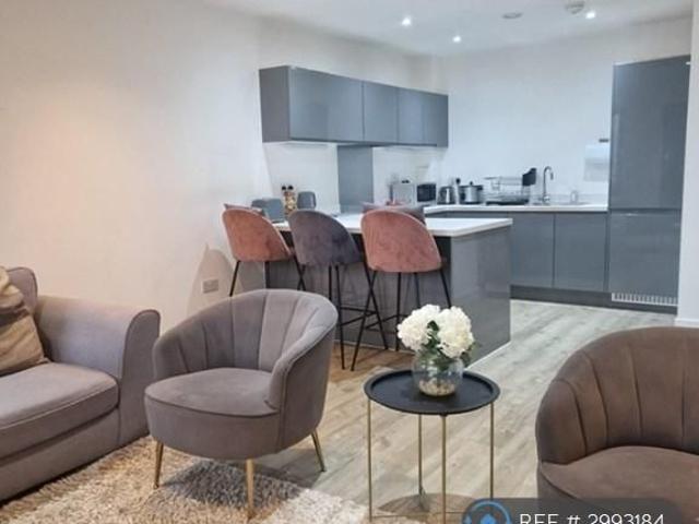 2 bedroom flat to rent
