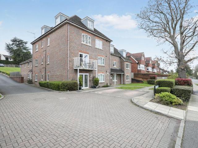2 bedroom flat to rent