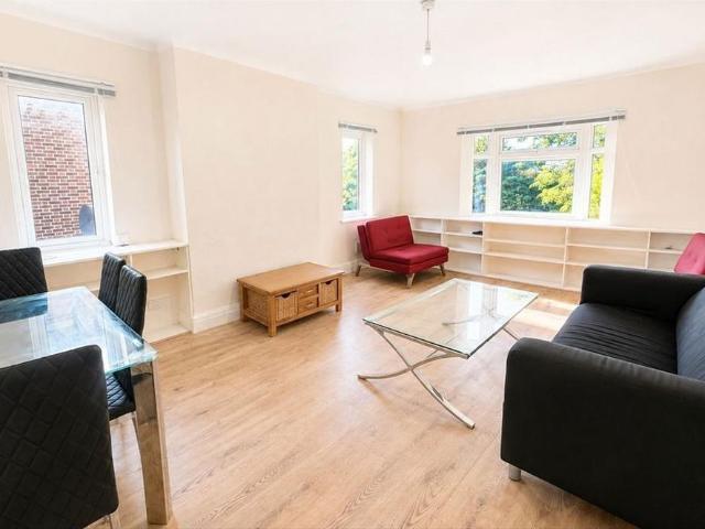 2 bedroom flat to rent