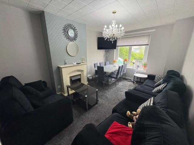 2 bedroom flat to rent
