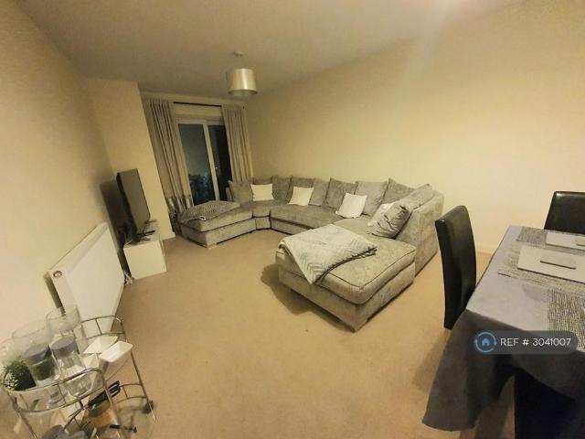 2 bedroom flat to rent