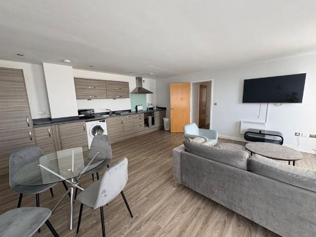 2 bedroom flat to rent