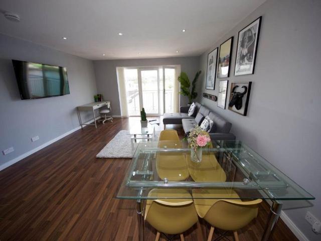 2 bedroom flat to rent