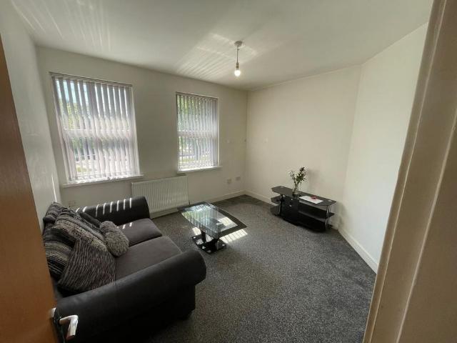 2 bedroom flat to rent
