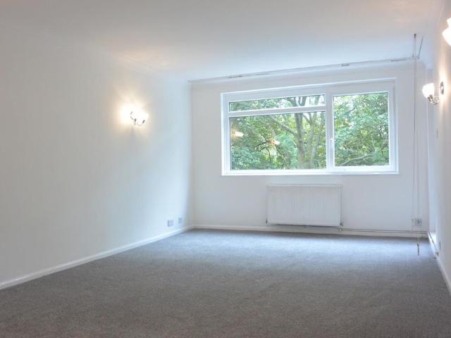 2 bedroom flat to rent