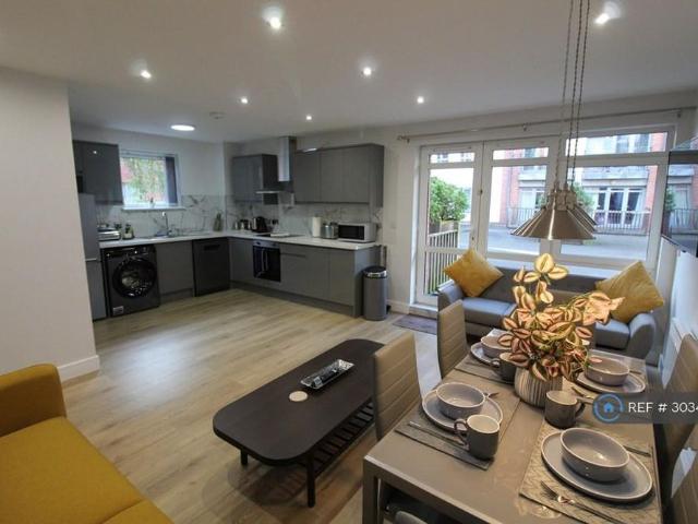 2 bedroom flat to rent