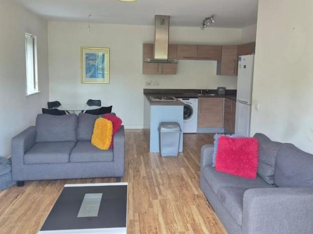2 bedroom flat to rent
