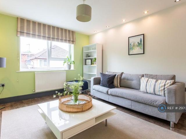 2 bedroom flat to rent