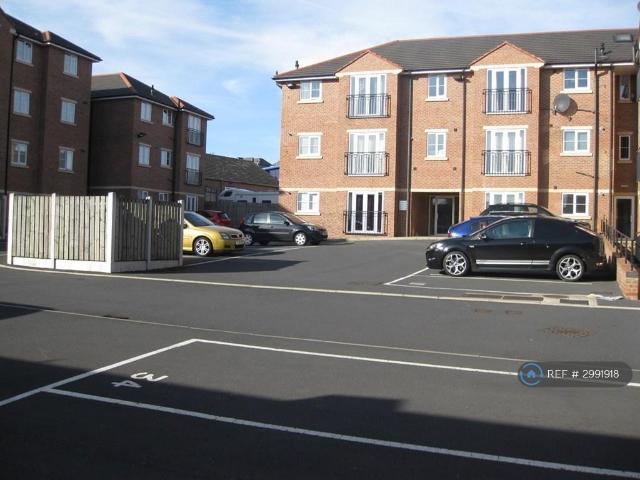2 bedroom flat to rent