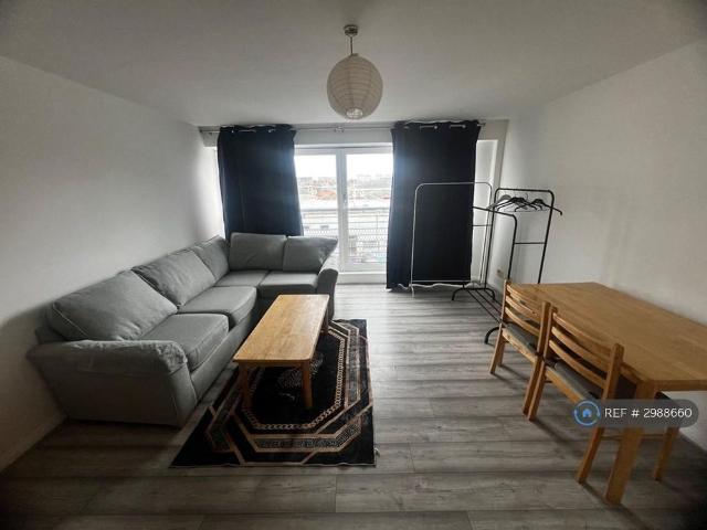 2 bedroom flat to rent