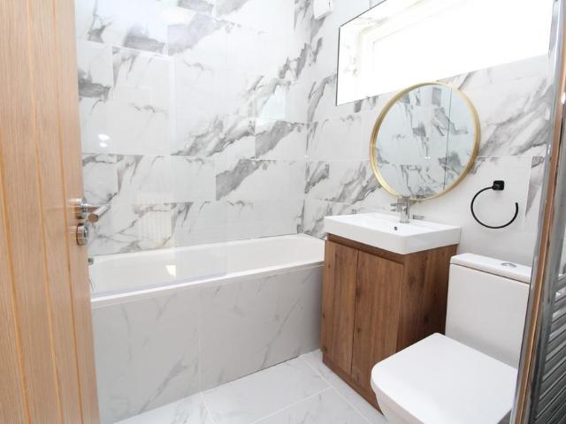 2 bedroom flat to rent