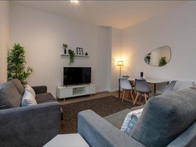 2 bedroom flat to rent