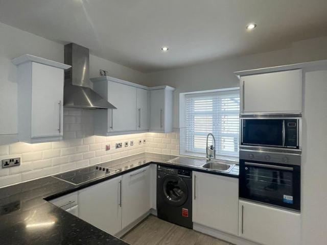 2 bedroom flat to rent