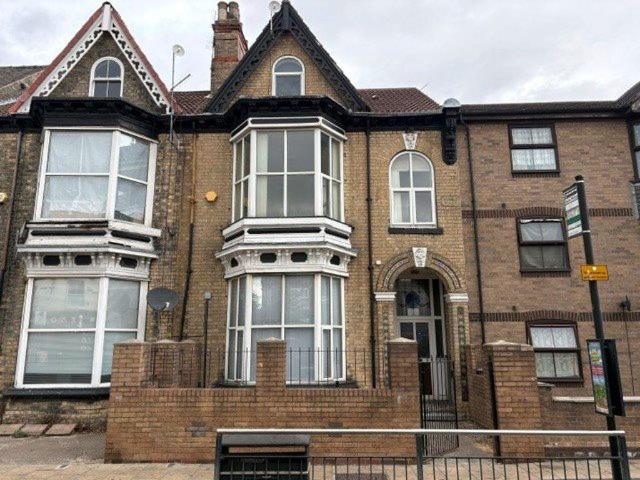 2 bedroom flat to rent