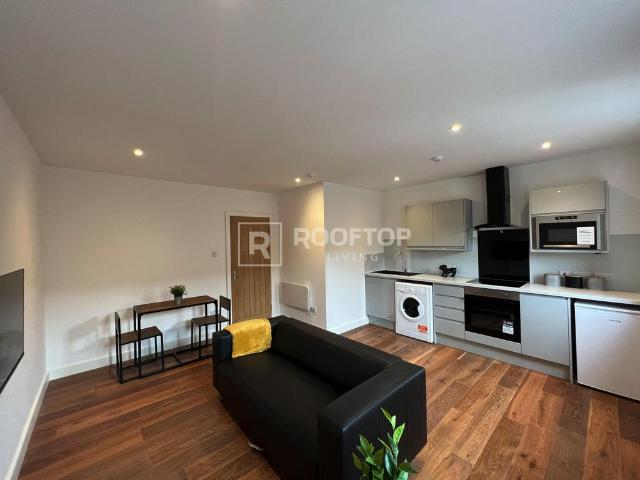 2 bedroom flat to rent