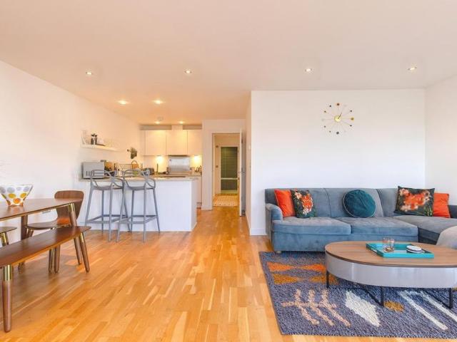 2 bedroom flat to rent