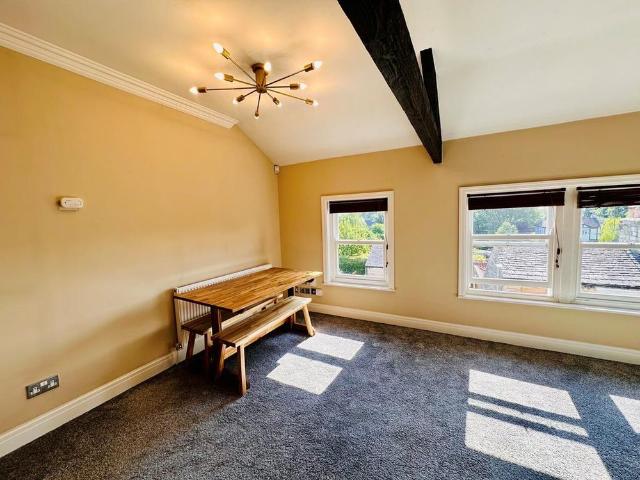 2 bedroom flat to rent