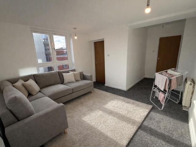 2 bedroom flat to rent