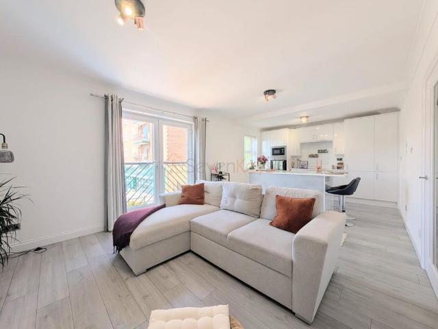 2 bedroom flat to rent