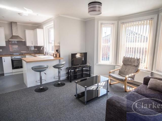 2 bedroom flat to rent