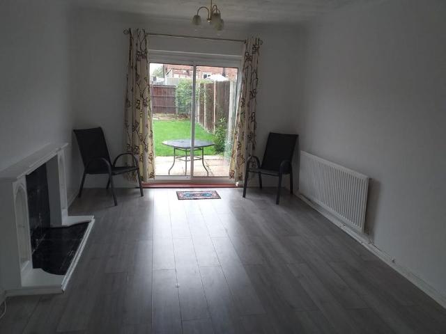 2 bedroom flat to rent