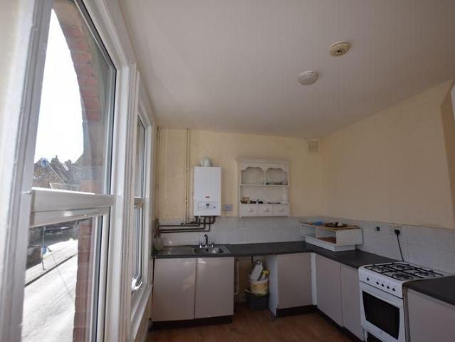2 bedroom flat to rent