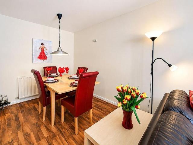 2 bedroom flat to rent