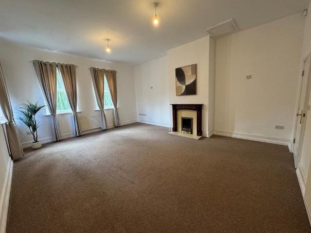 2 bedroom flat to rent